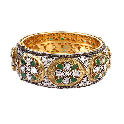 Emerald and diamond maharaja bangle